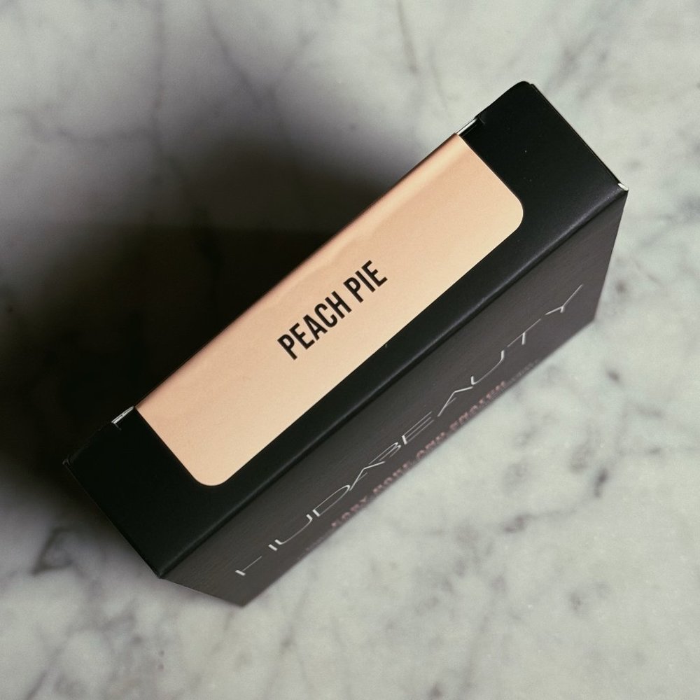 Huda Beauty Easy Bake and Snatch Pressed Brightening and Setting Powder | NEW - Picture 3 of 3